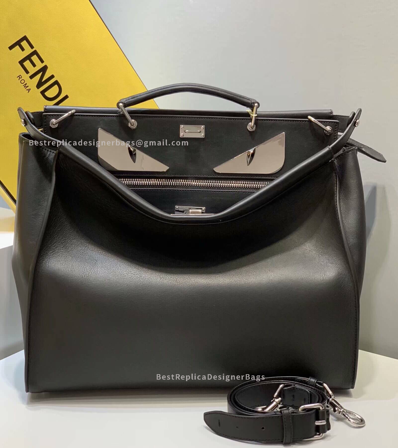 Fendi Peekaboo Iconic Fit Black Leather Bag 9516